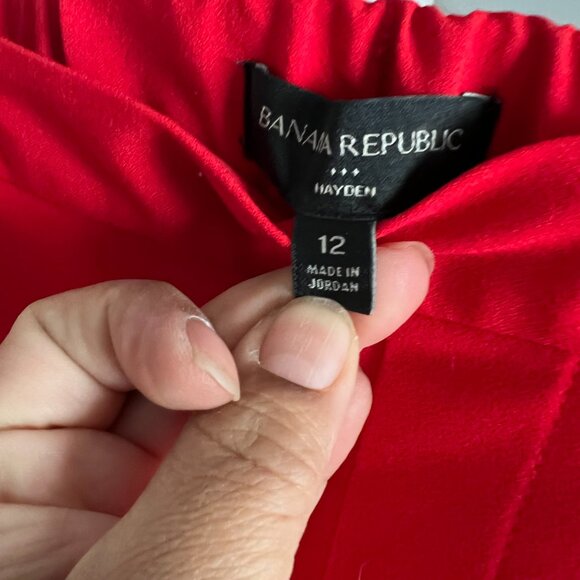 BANANA REPUBLIC Hayden Pull-On Tapered Fit Soft Ankle Pants Women's Size 12 Red - Picture 2 of 3